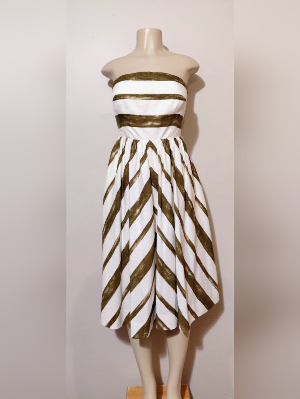Anthropologie Green & White Mini"Paint Stripe Dress" w/ Pockets. Size 4